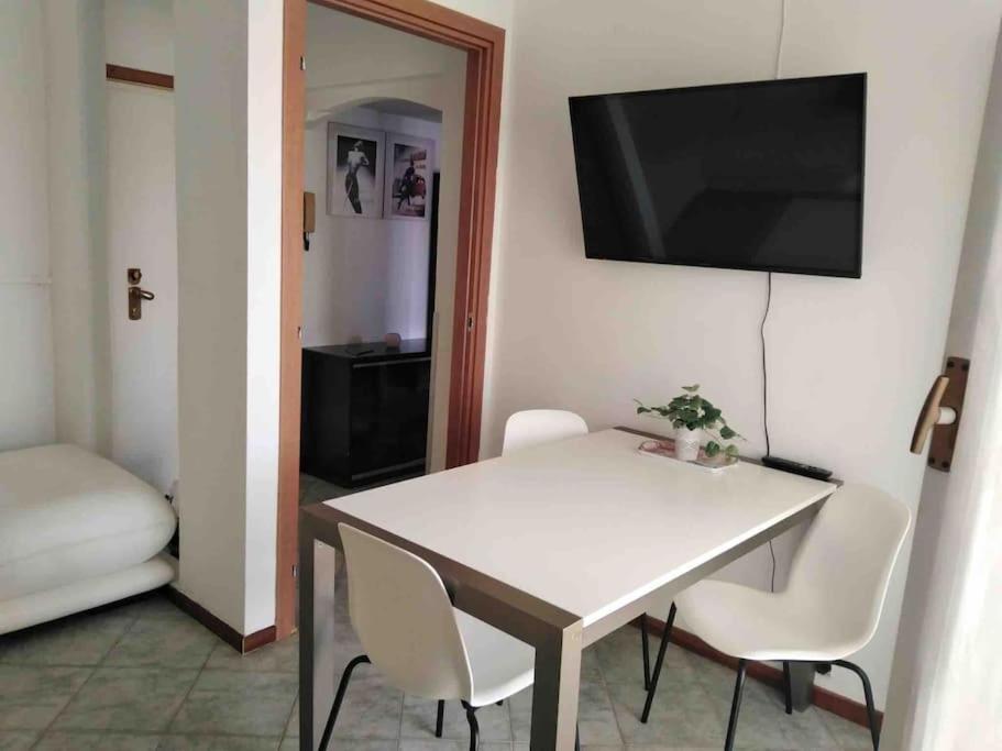 Lovely Flat, Super Connected To The Centre,Wifi,4P Milano Esterno foto